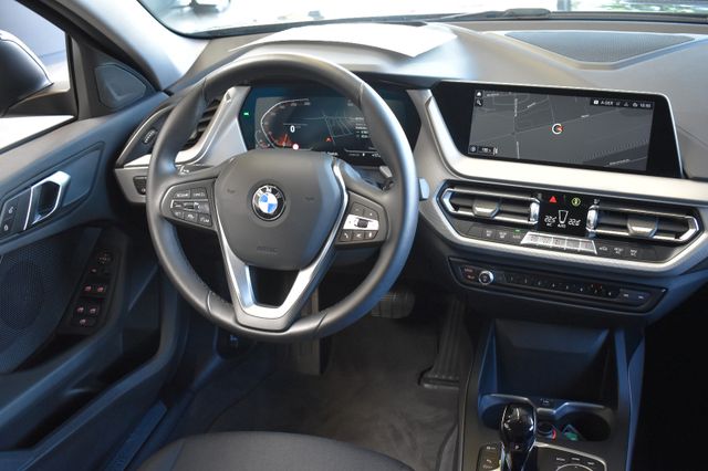 BMW 118d Limo Advantage Aut. LED HUD ACC LiveCockpit