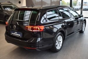 Volkswagen Passat Variant 2.0TDI DSG LED ACC AHK RFKamera