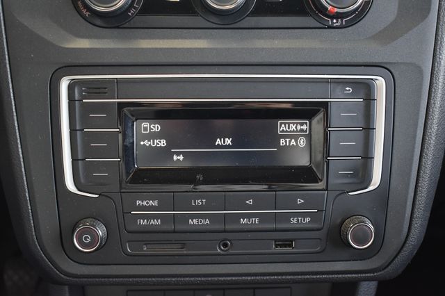 Volkswagen Caddy Maxi Kasten 2.0TDI PDC AHK Klima Sitzheiz.