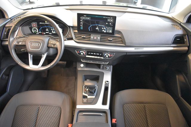 Audi Q5 50TFSIe quattro S-tronic LED VirtualCo Navi3D