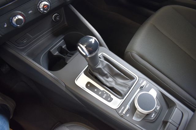 Audi Q2 30TDI S-tronic LED VirtualC Tempomat LaneAss.