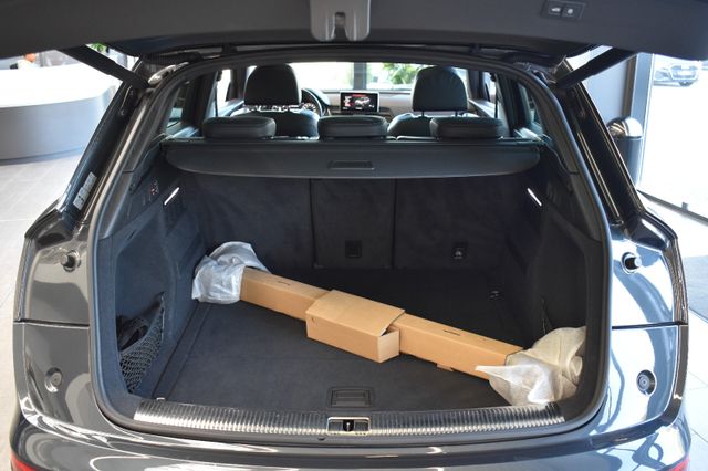 Audi Q5 2.0TDI quattro S-tron. S-Line LED Virtual AIR