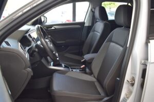 Volkswagen T-Roc 2.0TDI Style Schalter Navi3D AHK PDC DAB
