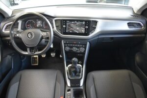 Volkswagen T-Roc 2.0TDI Style Schalter Navi3D AHK PDC DAB