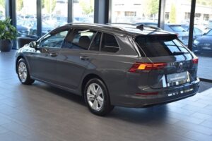 Volkswagen Golf 8 Var. DSG Life LED LiveCo ACC Massage RFK