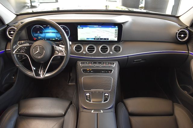 Mercedes-Benz E220d Limo Avantgarde 9G-tronic LED AIR WideScr.