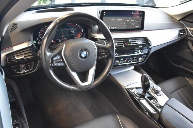 BMW 530d xDrive Touring Steptr. Laser Live HUD Leder
