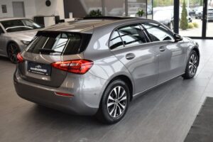 Mercedes-Benz A 180d 8G-DCT Panorama DAB CarPlay RFKam SHZ