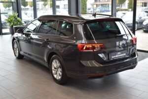Volkswagen Passat Variant 2.0TDI DSG LED ACC RFKamera DAB