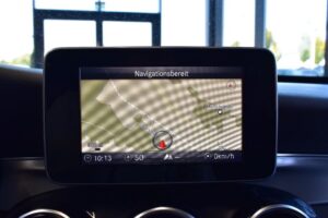 Mercedes-Benz C220d T Aut. 4Matic Avantgarde LED AHK Pano Navi