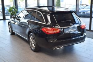 Mercedes-Benz C220d T Aut. 4Matic Avantgarde LED AHK Pano Navi