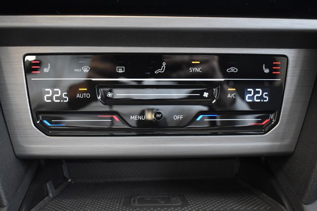 Volkswagen Passat Variant 2.0TDI DSG LED ACC RFKamera LaneA