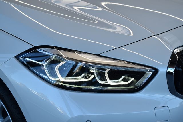 BMW 118d Limo Advantage Aut. LED LiveCockpit DAB 17"