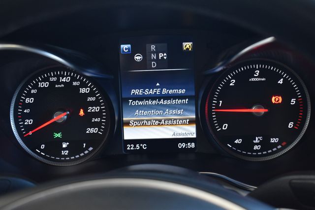 Mercedes-Benz C220d T Aut. Avantgarde LED Distronic Sitzlüftg.