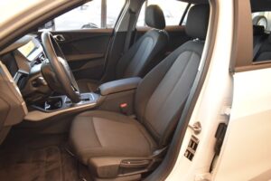 BMW 118d Limo Advantage Aut. LED LiveCockpit DAB 17"