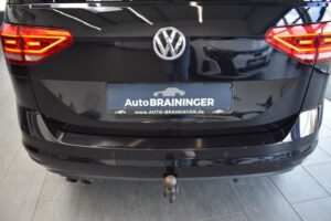 Volkswagen Touran 2.0TDI DSG Highline LED AHK RFK Standhz.