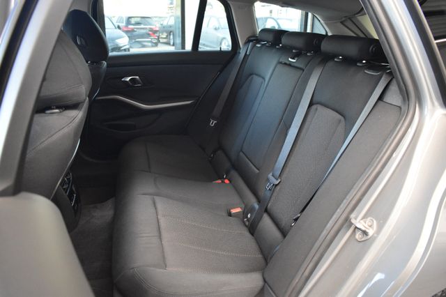 BMW 320d Touring Aut. LED CurvedD HeadUp AHK RFK LCI