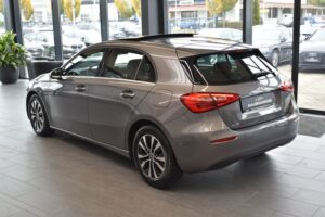 Mercedes-Benz A 180d 8G-DCT Panorama DAB CarPlay RFKam SHZ