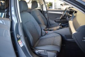 Volkswagen Golf 8 Limo Life LED LiveC AHK RFKamera ACC Lane