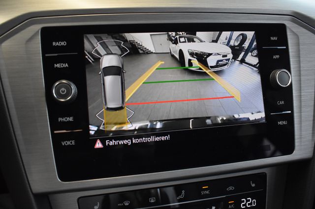 Volkswagen Passat Variant 2.0TDI DSG LED ACC RFKamera LaneA
