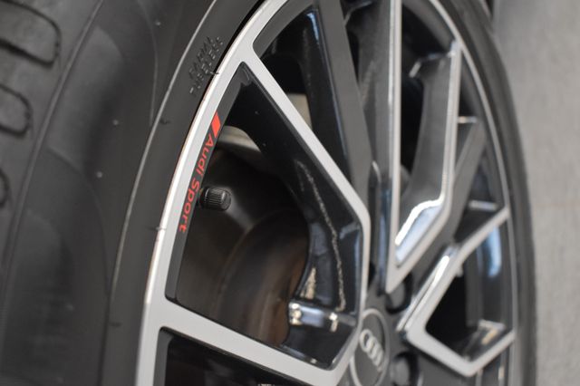 Audi Q5 Sportb. 40TDI quattro S Line OpenSky S-Sitze