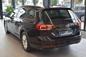 Volkswagen Passat Variant 2.0TDI DSG LED ACC AHK RFKamera