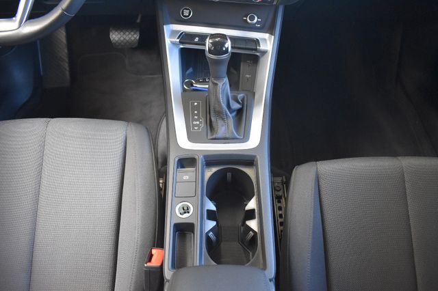 Audi Q3 35TDI S-tronic LED Navi3D VirtualC ACC RFKam.