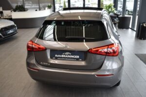 Mercedes-Benz A 180d 8G-DCT Panorama DAB CarPlay RFKam SHZ