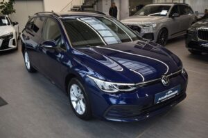 Volkswagen Golf 8 Var 2.0TDI DSG Life LED ActiveInf AHK ACC