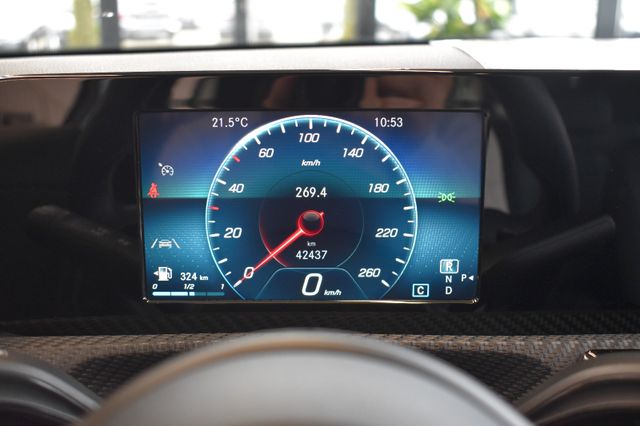 Mercedes-Benz A 180d 8G-DCT Panorama DAB CarPlay RFKam SHZ
