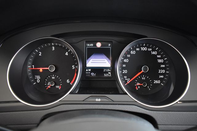 Volkswagen Passat Var. 2.0TDI Comfortline DSG LED ACC RFKam