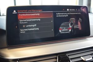 BMW 530d xDrive Touring Steptr. Laser Live HUD Leder