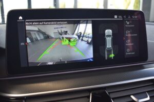 BMW 520d Touring xDrive M-Sport LED LiveCo H&K HuD