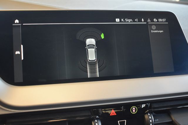 BMW 118d Limo Advantage Aut. LED LiveCockpit DAB 17"