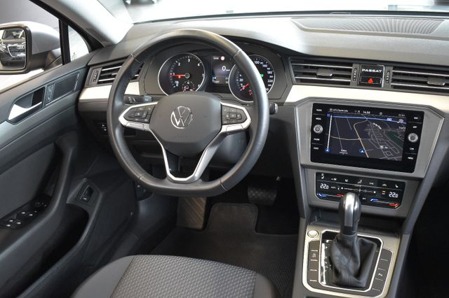 Volkswagen Passat Var. 2.0TDI Comfortline DSG LED ACC RFKam