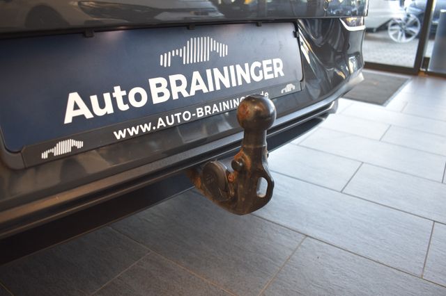 Volkswagen Golf 8 Limo Life LED LiveC AHK RFKamera ACC Lane