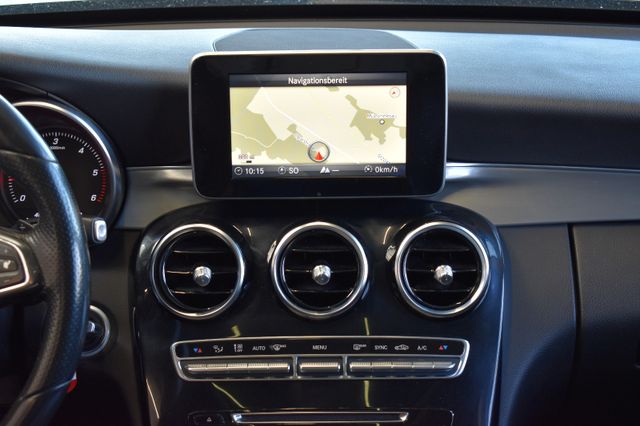 Mercedes-Benz C220d T Aut. 4Matic Avantgarde LED AHK Pano Navi