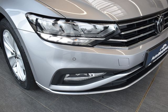Volkswagen Passat Var. 2.0TDI Comfortline DSG LED ACC RFKam