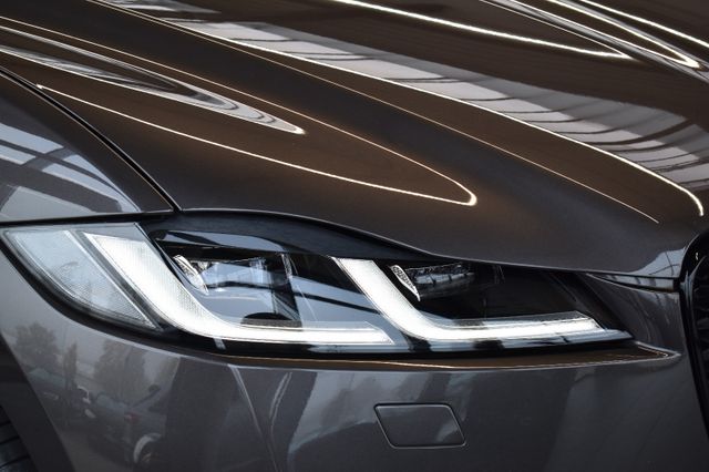 Jaguar F-Pace D165 AWD Aut. LED Leder ACC HuD AHK