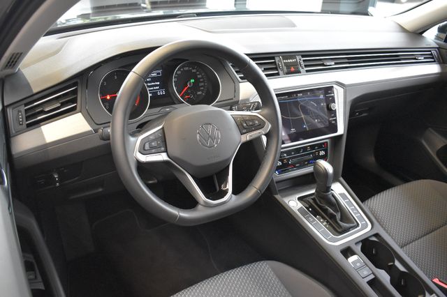Volkswagen Passat Variant 2.0TDI DSG LED ACC RFKamera LaneA