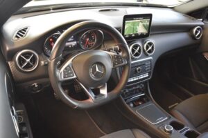 Mercedes-Benz A 220 4Matic Aut. AMG-line LED H&K Alcantara PDC