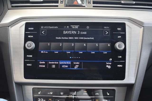 Volkswagen Passat Variant 2.0TDI DSG LED ACC RFKamera DAB
