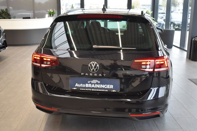 Volkswagen Passat Variant 2.0TDI DSG LED ACC AHK RFKamera