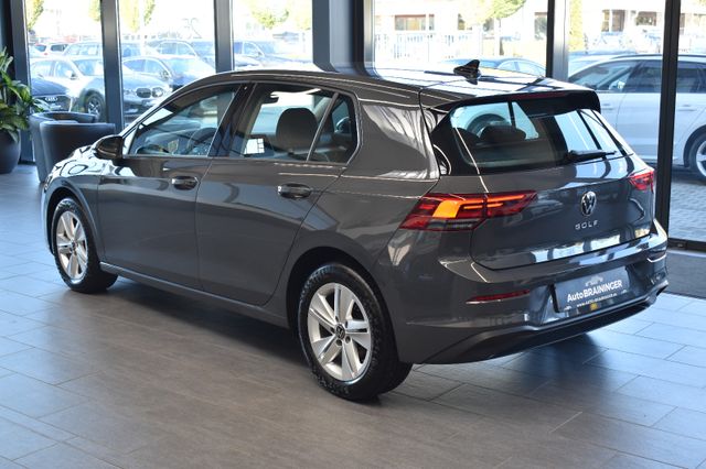 Volkswagen Golf 8 Limo Life LED LiveC AHK RFKamera ACC Lane
