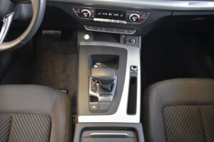 Audi Q5 50TFSIe quattro S-tronic LED VirtualCo Navi3D