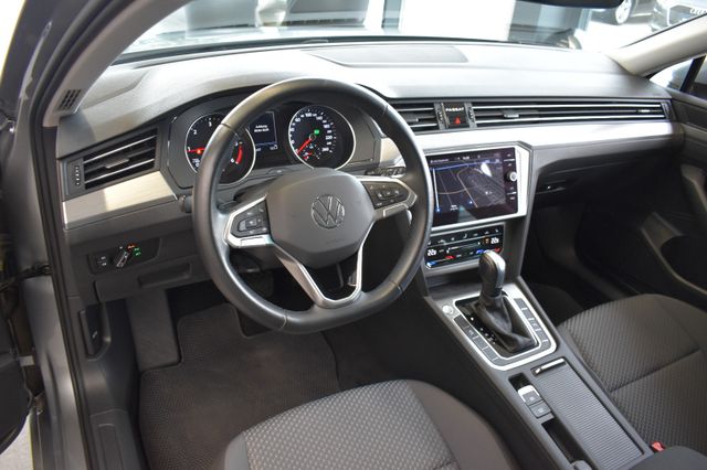 Volkswagen Passat Var. 2.0TDI Comfortline DSG LED ACC RFKam