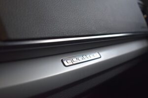 Audi Q5 50TFSIe quattro S-tronic LED VirtualCo Navi3D