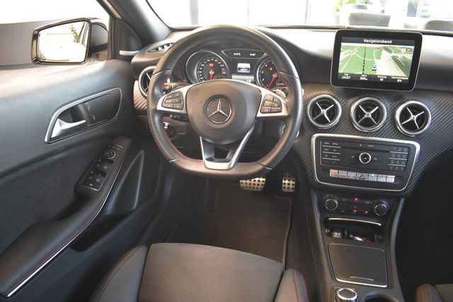 Mercedes-Benz A 220 4Matic Aut. AMG-line LED H&K Alcantara PDC