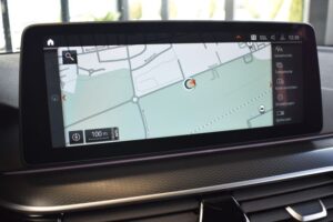 BMW 520d Touring xDrive M-Sport LED LiveCo H&K HuD