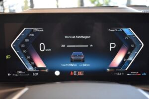 BMW 320d Touring Aut. LED CurvedD HeadUp AHK RFK LCI